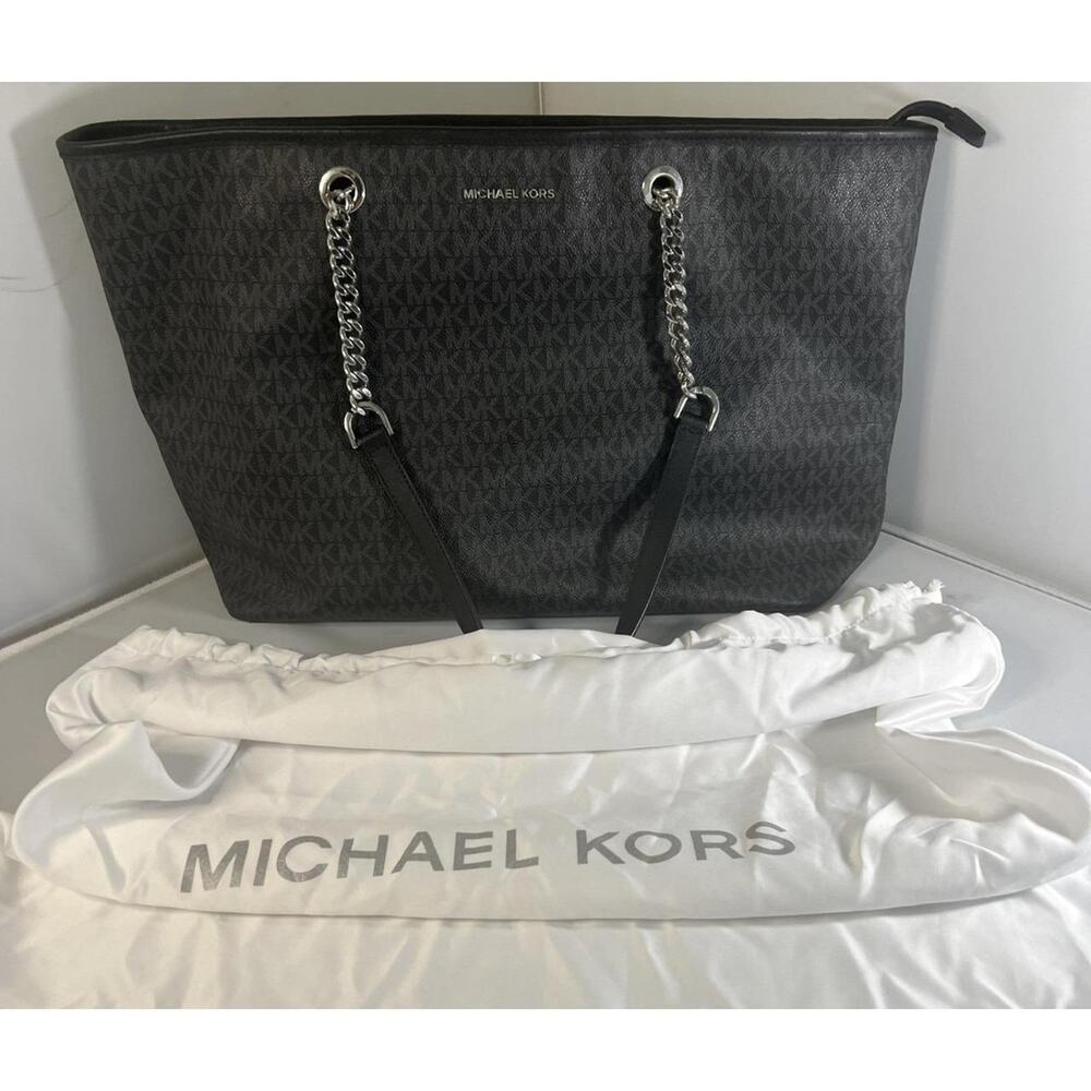 Michael kors mk logo large